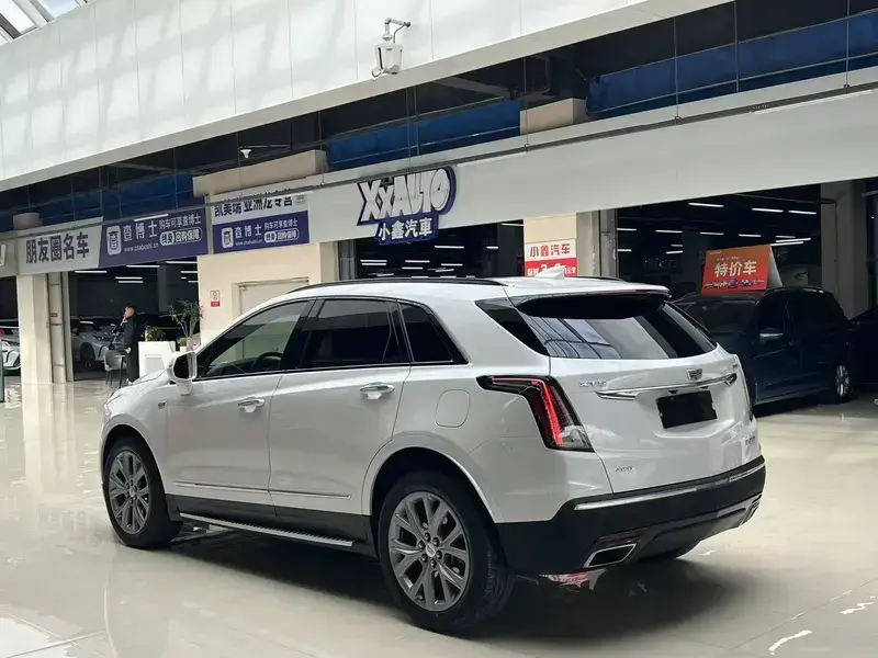 2020 Cadillac XT5 с пробегом 109 000 км