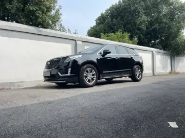 2020 Cadillac XT5 с пробегом 100 000 км