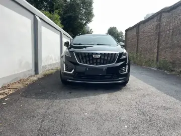 2020 Cadillac XT5 с пробегом 100 000 км