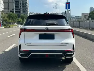 2024 Changan CS75 Plus с пробегом 30 000 км