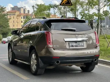 2014 Cadillac SRX с пробегом 120 000 км