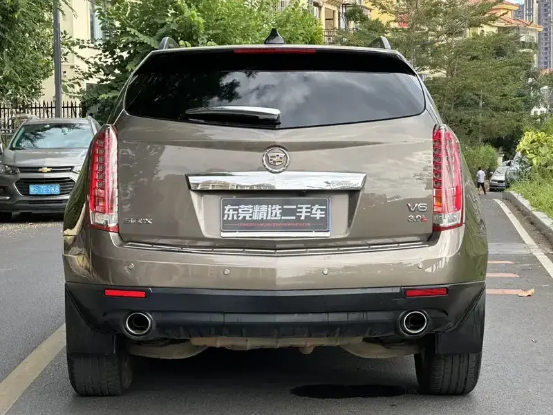 2014 Cadillac SRX с пробегом 120 000 км