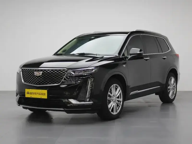 2022 Cadillac XT6 с пробегом 44 700 км