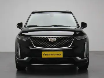 2022 Cadillac XT6 с пробегом 44 700 км