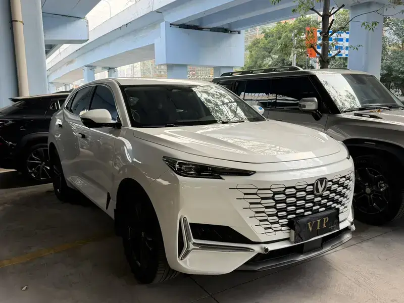 2024 Changan UNI-K с пробегом 45 000 км