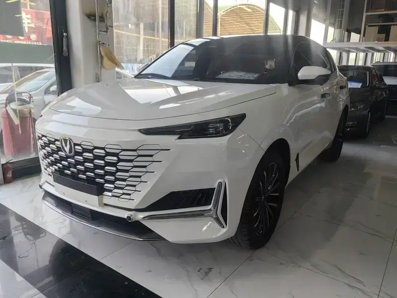 2023 Changan UNI-K с пробегом 87 000 км