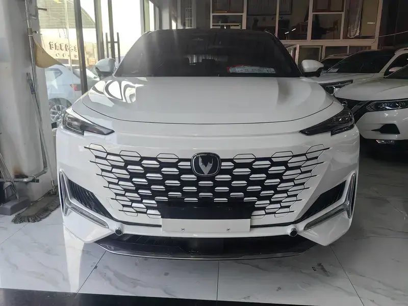 2023 Changan UNI-K с пробегом 87 000 км