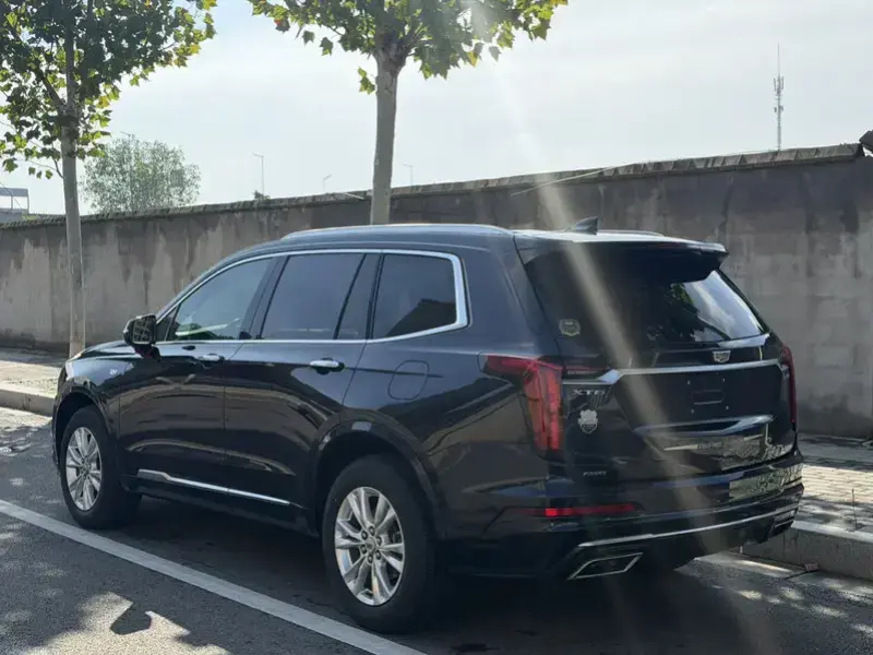 2021 Cadillac XT6 с пробегом 80 000 км