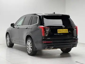 2022 Cadillac XT6 с пробегом 115 900 км