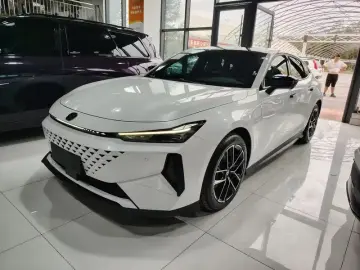 2024 Changan UNI-V с пробегом 1 000 км