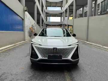 2022 Changan UNI-T с пробегом 18 000 км