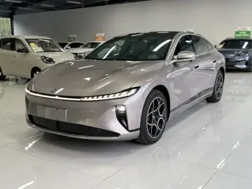 2026 Changan Qiyuan A07 с пробегом 100 км