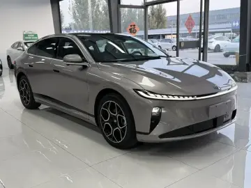 2026 Changan Qiyuan A07 с пробегом 100 км