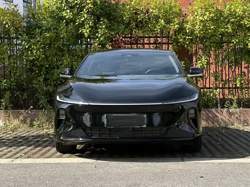 2024 Changan Qiyuan A07 с пробегом 13 000 км