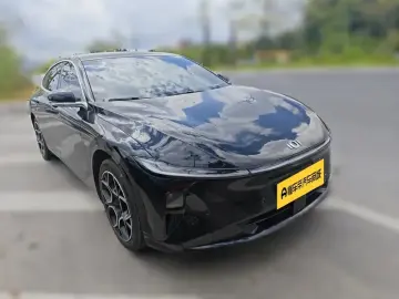 2025 Changan Qiyuan A07 с пробегом 49 100 км