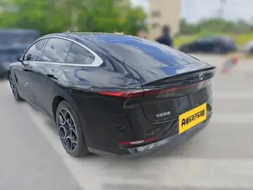 2025 Changan Qiyuan A07 с пробегом 49 100 км