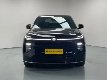2025 Changan Qiyuan Q07 с пробегом 9 000 км