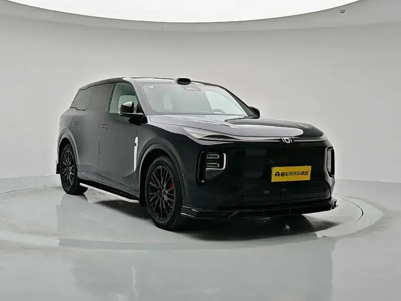 2025 Changan Qiyuan Q07 с пробегом 9 600 км