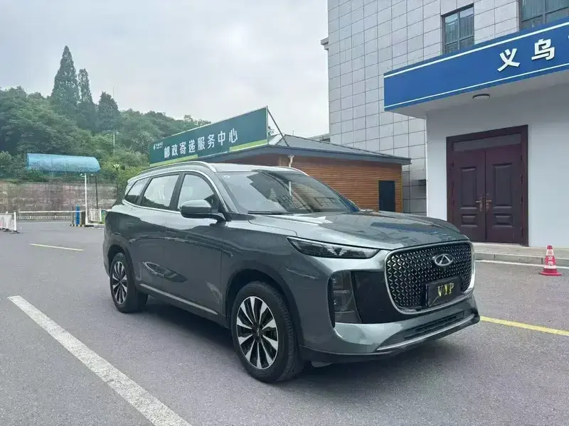 2025 Chery Tiggo 8 Plus с пробегом 24 000 км