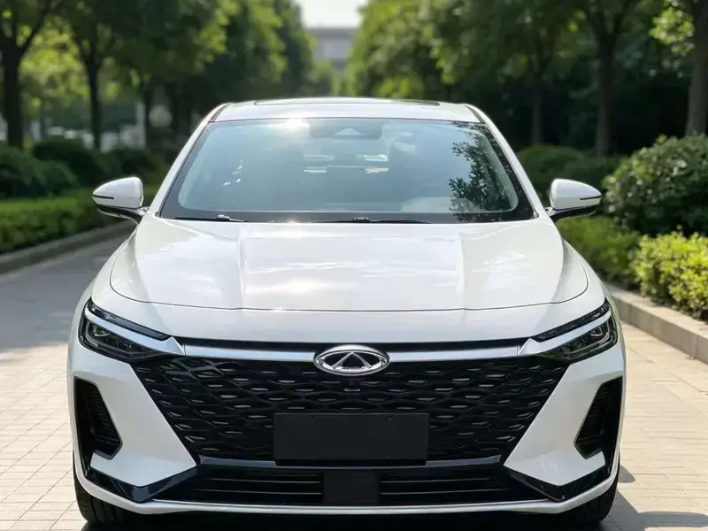 2024 Chery Arrizo 8 с пробегом 8 000 км