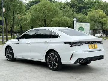 2024 Chery Arrizo 8 с пробегом 13 000 км