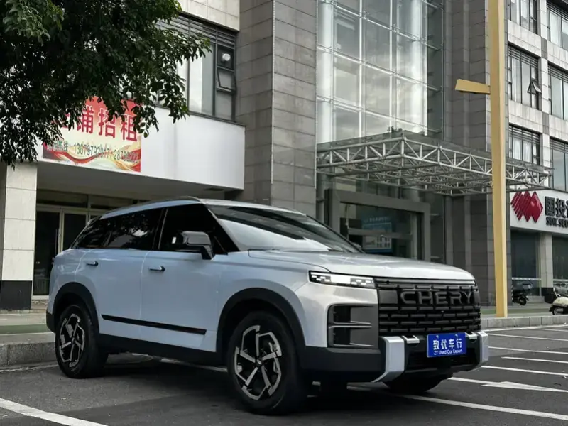 2023 Chery Explore 06 с пробегом 10 000 км