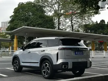 2023 Chery Explore 06 с пробегом 10 000 км