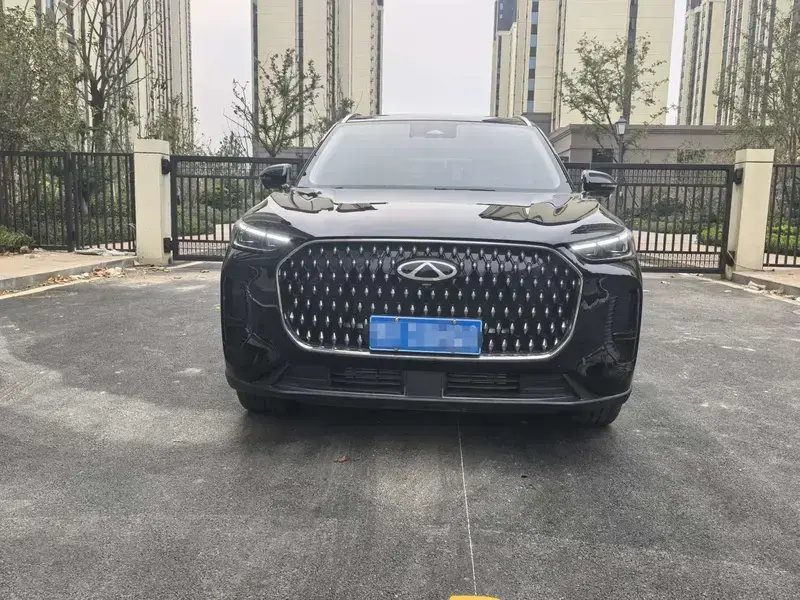 2024 Chery Tiggo 8L с пробегом 8 000 км