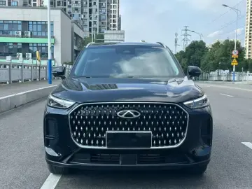 2024 Chery Tiggo 8L с пробегом 15 000 км