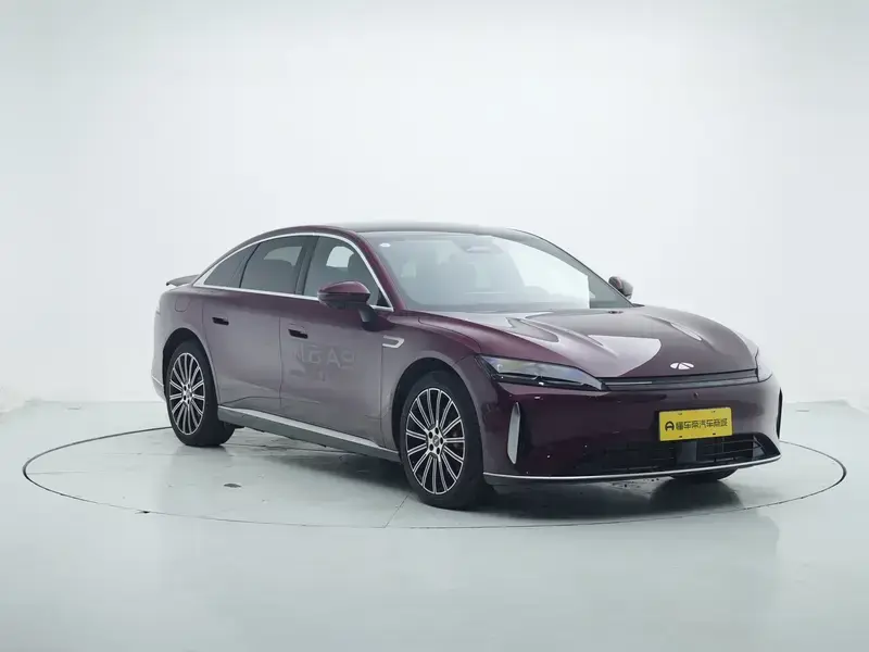 2025 Chery Fulwin A9L с пробегом 6 300 км