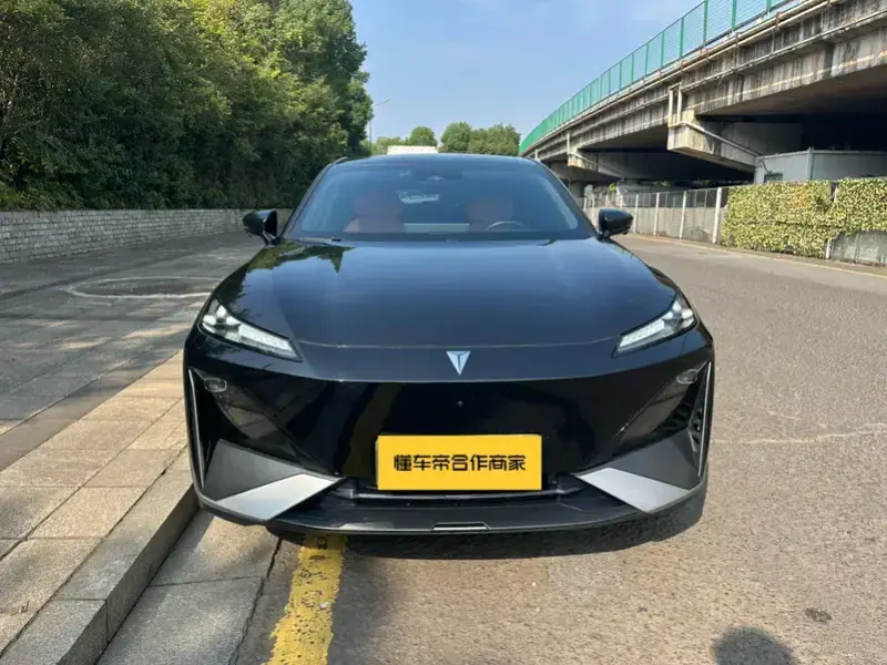 2023 Changan Deepal S07 с пробегом 57 500 км