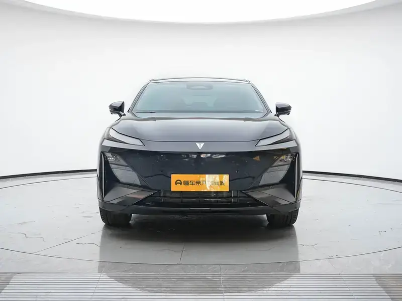 2025 Changan Deepal S07 с пробегом 20 800 км