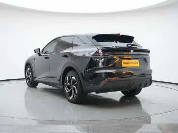 2025 Changan Deepal S07 с пробегом 20 800 км