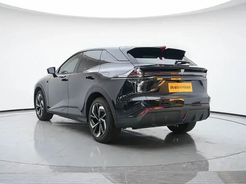2025 Changan Deepal S07 с пробегом 20 800 км