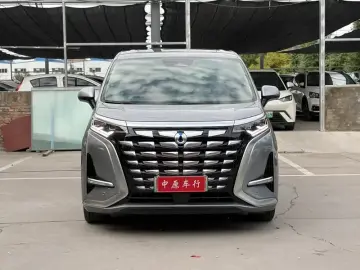 2022 Denza D9 с пробегом 50 000 км