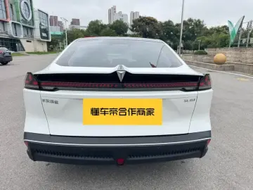 2024 Changan Deepal SL03 с пробегом 20 000 км