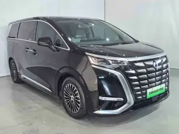 2022 Denza D9 с пробегом 77 000 км