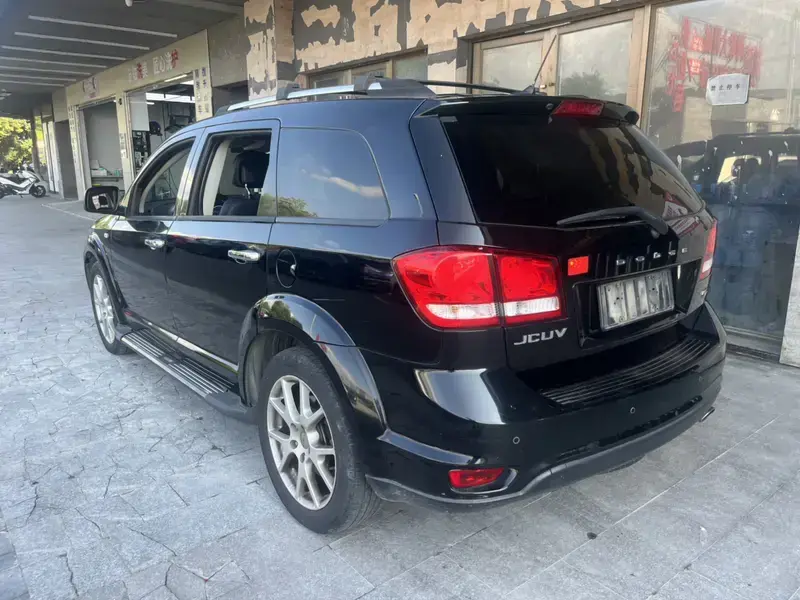 2013 Dodge Journey с пробегом 139 000 км