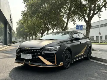 2022 Dongfeng Aeolus Yixuan Max с пробегом 32 000 км