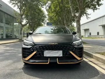 2022 Dongfeng Aeolus Yixuan Max с пробегом 32 000 км
