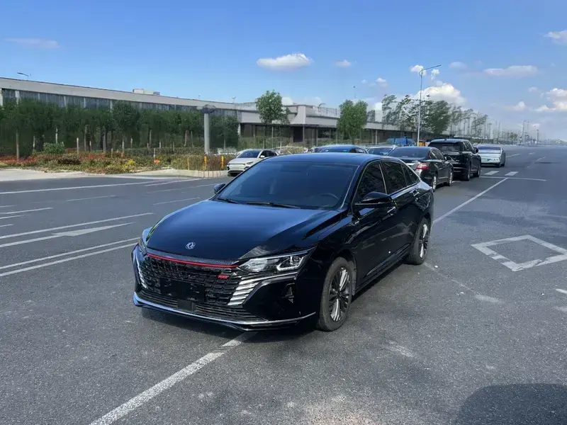 2022 Dongfeng Aeolus Yixuan Max с пробегом 29 800 км