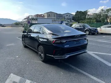 2022 Dongfeng Aeolus Yixuan Max с пробегом 29 800 км