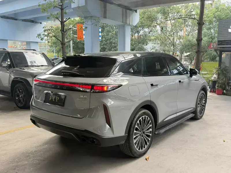 2023 Exeed Yaoguang с пробегом 25 000 км