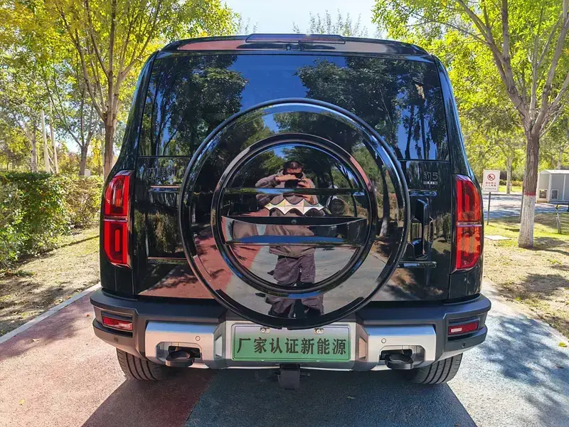 2025 BYD FangChengBao Leopard 5 с пробегом 50 000 км