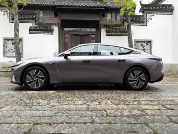2025 Exeed Exlantix ES с пробегом 10 000 км