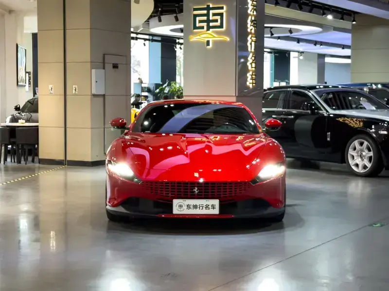2020 Ferrari Roma с пробегом 17 500 км