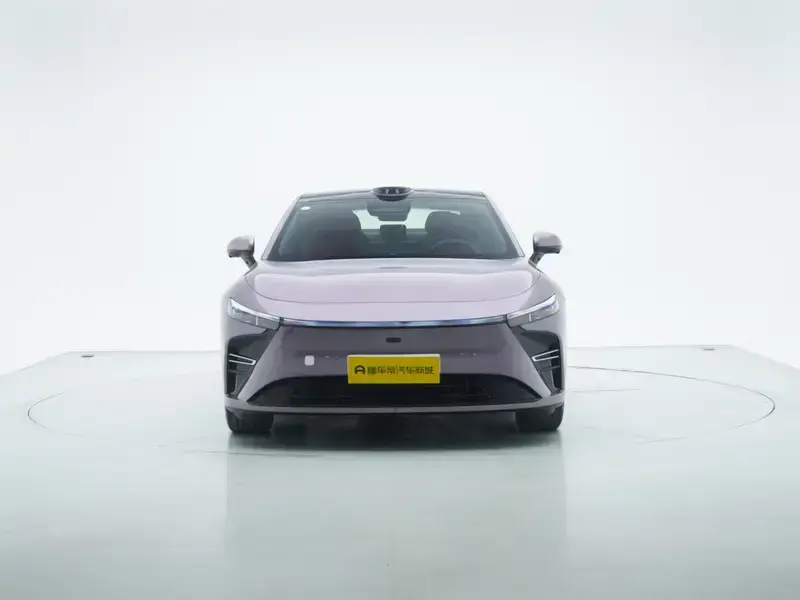 2025 Exeed Exlantix ES с пробегом 24 000 км