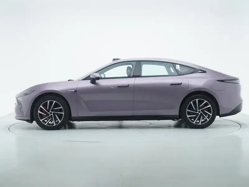 2025 Exeed Exlantix ES с пробегом 24 000 км