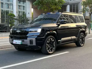 2025 BYD FangChengBao Leopard 8 с пробегом 30 000 км