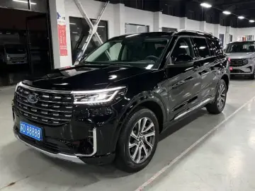 2025 Ford Explorer с пробегом 800 км